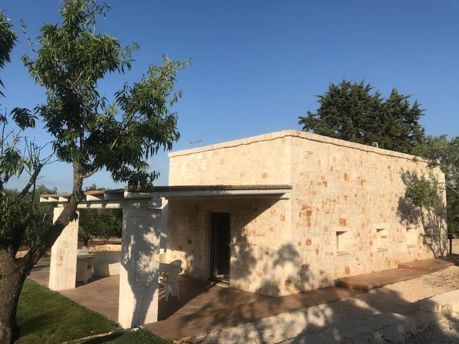 Villa Dominique Relax A Pochi Kilometri Dal Mare Carovigno Exteriör bild