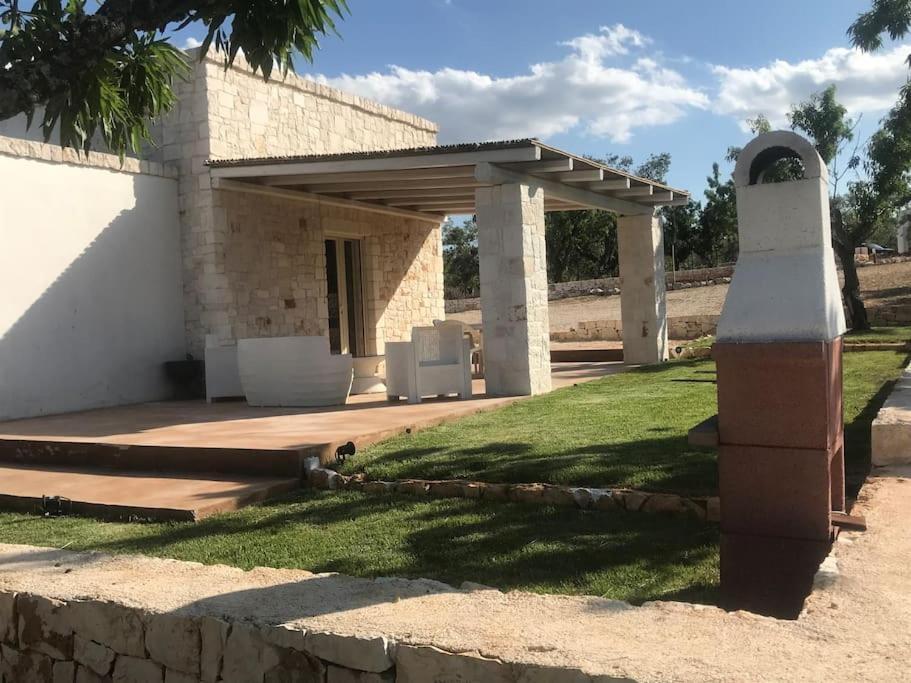 Villa Dominique Relax A Pochi Kilometri Dal Mare Carovigno Exteriör bild