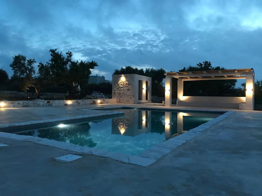 Villa Dominique Relax A Pochi Kilometri Dal Mare Carovigno Exteriör bild