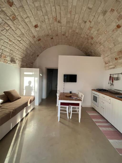 Villa Dominique Relax A Pochi Kilometri Dal Mare Carovigno Exteriör bild