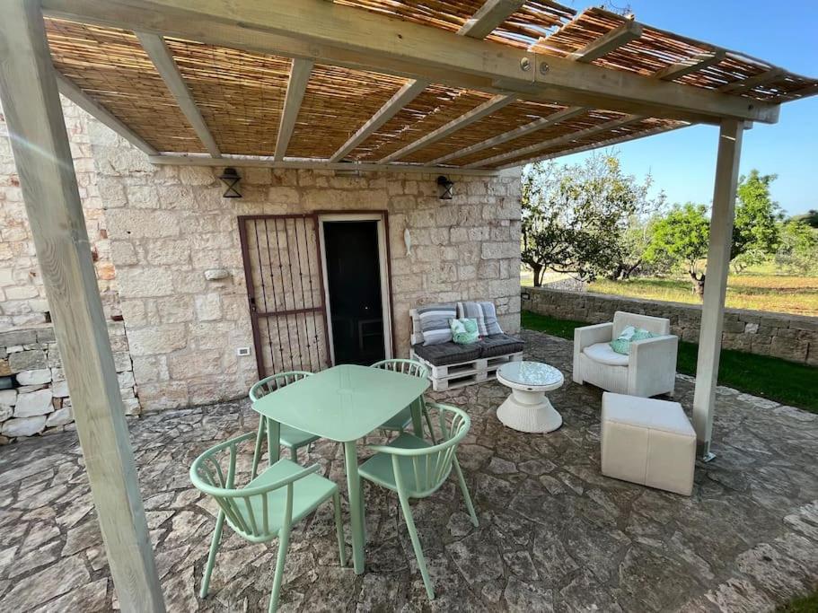 Villa Dominique Relax A Pochi Kilometri Dal Mare Carovigno Exteriör bild