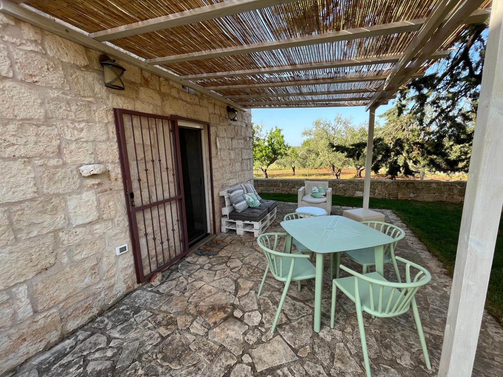 Villa Dominique Relax A Pochi Kilometri Dal Mare Carovigno Exteriör bild