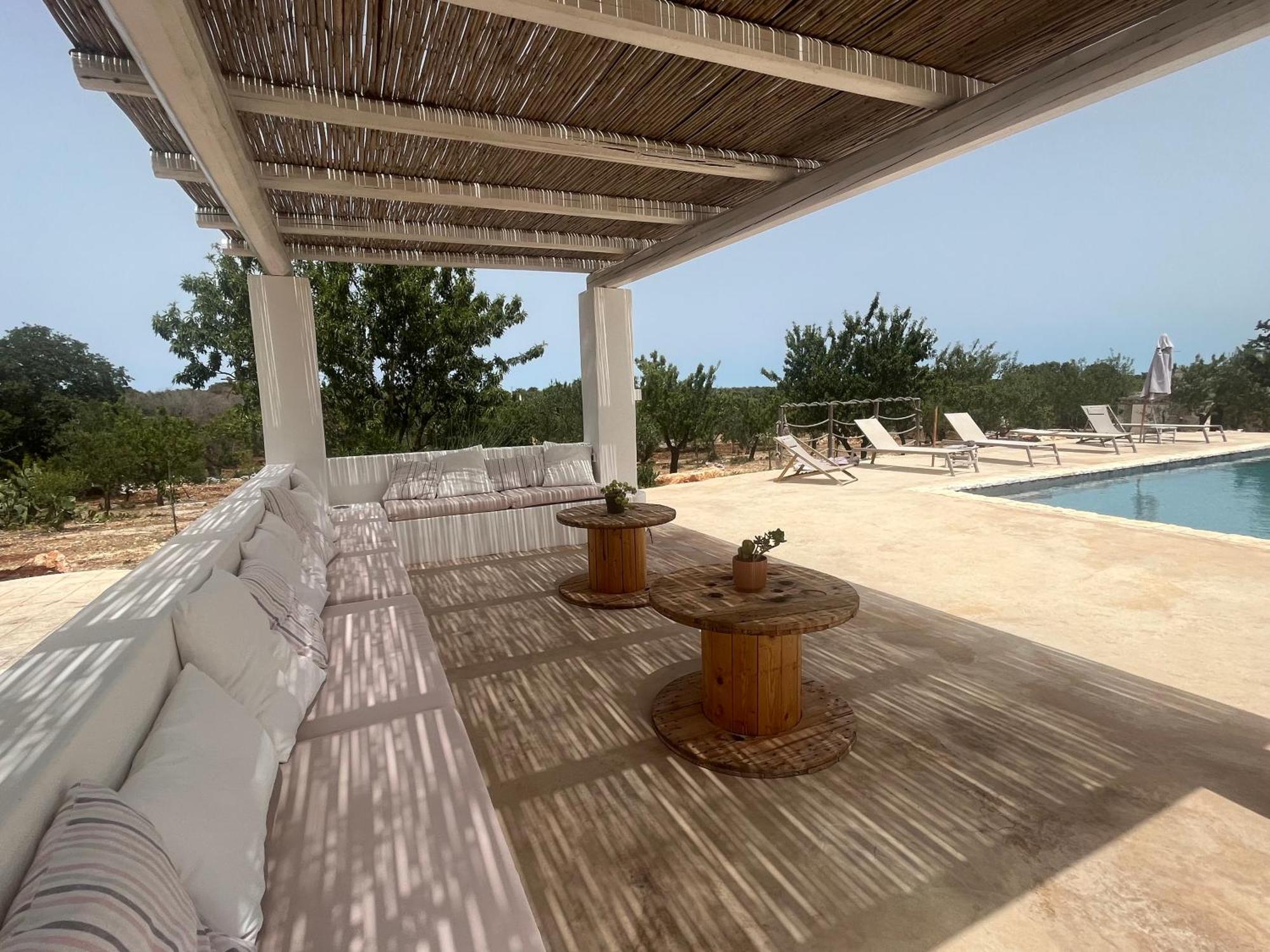 Villa Dominique Relax A Pochi Kilometri Dal Mare Carovigno Exteriör bild