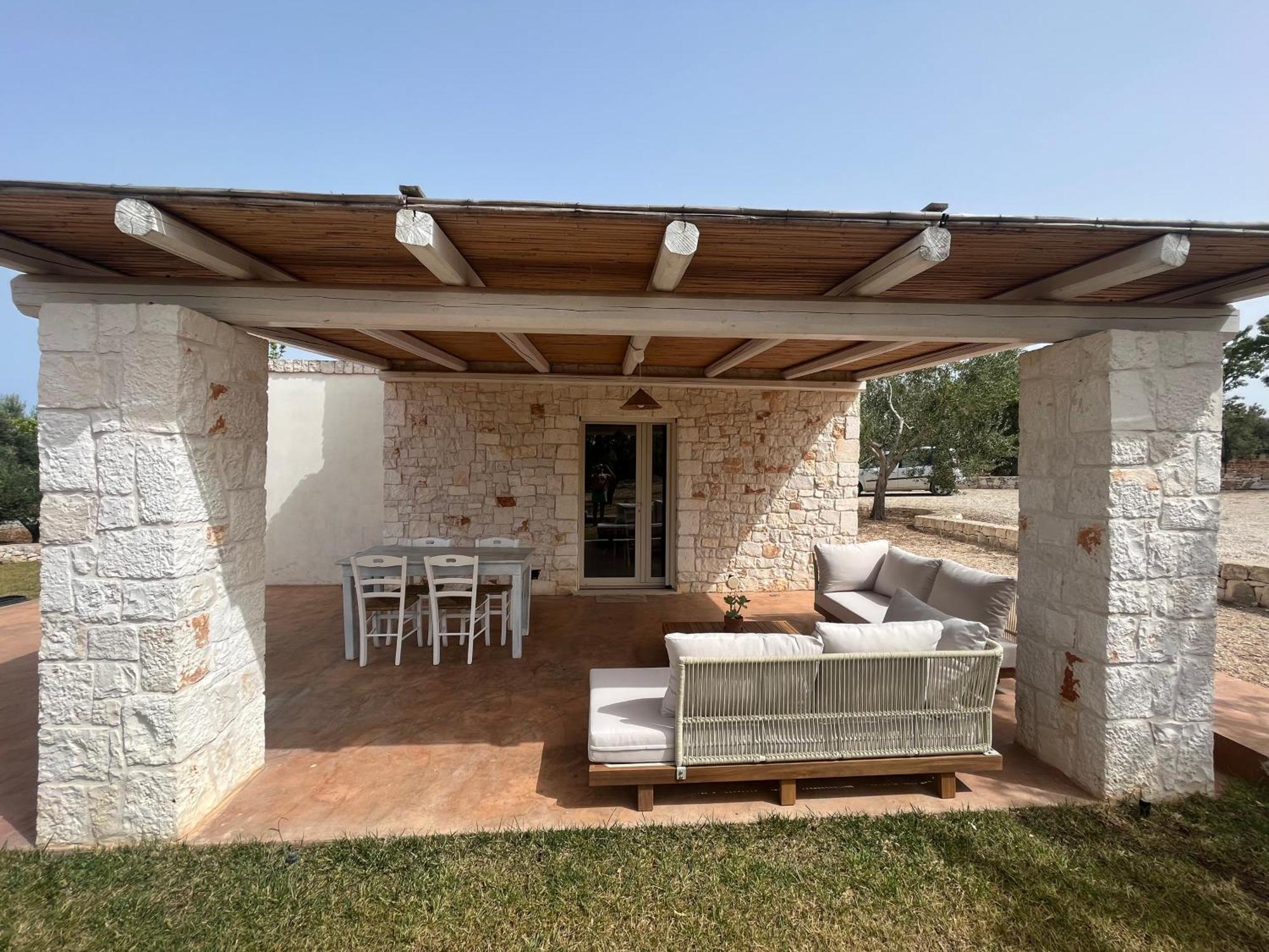Villa Dominique Relax A Pochi Kilometri Dal Mare Carovigno Exteriör bild